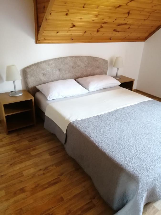 Guesthouse Zafran 스몰리야나크 외부 사진