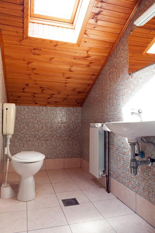 Guesthouse Zafran 스몰리야나크 외부 사진