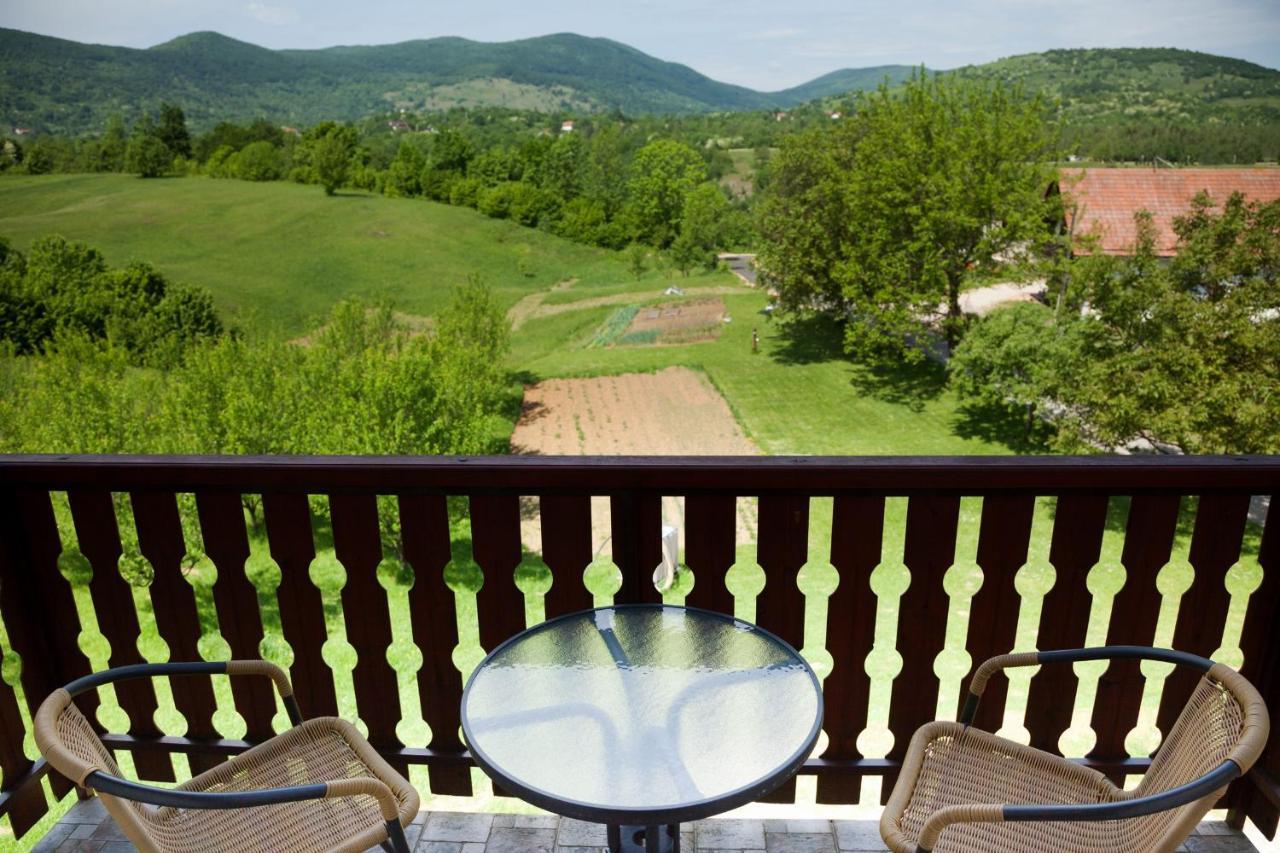 Guesthouse Zafran 스몰리야나크 외부 사진