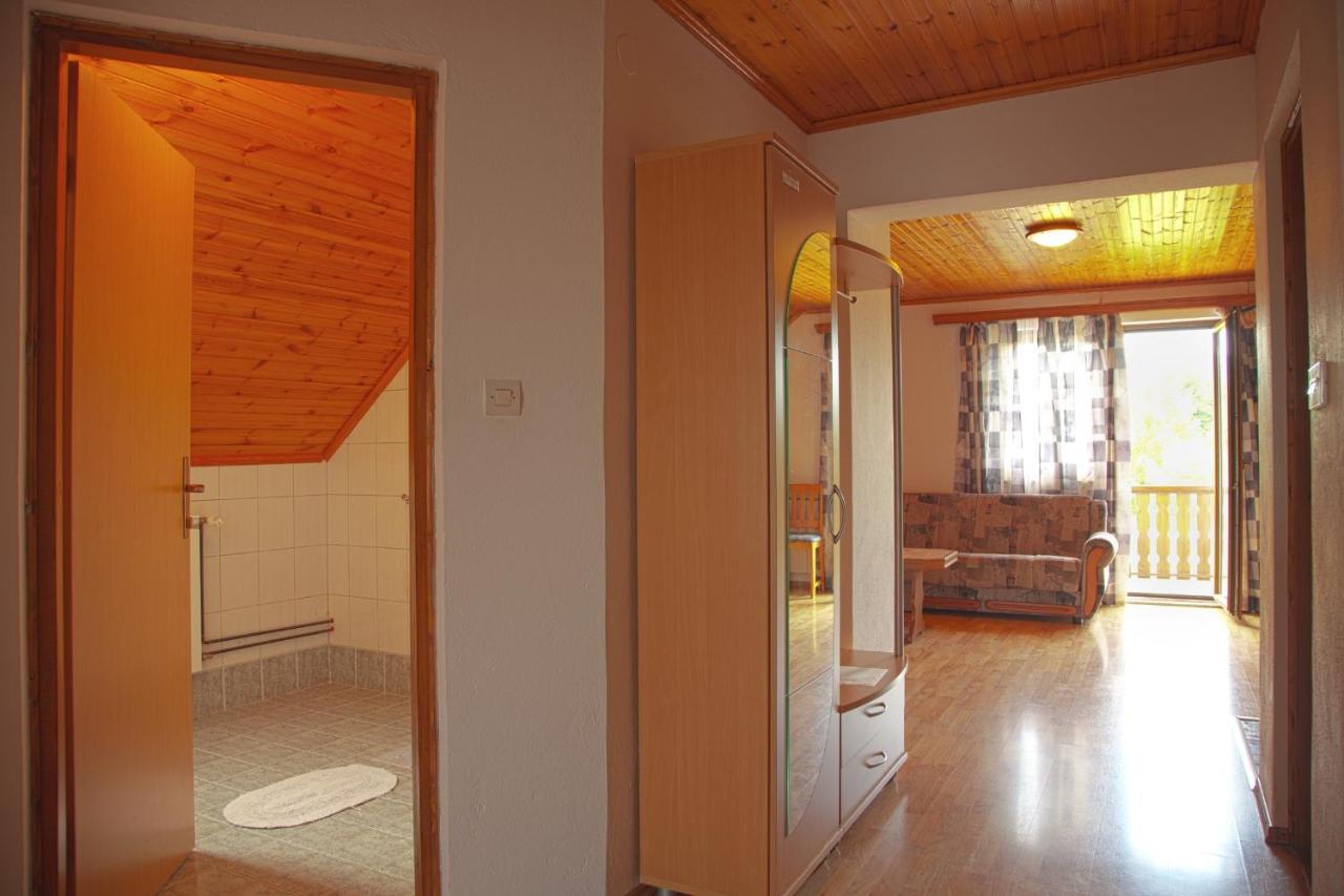Guesthouse Zafran 스몰리야나크 객실 사진